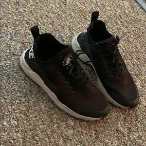 Air Huarache Run Ultra Black/White